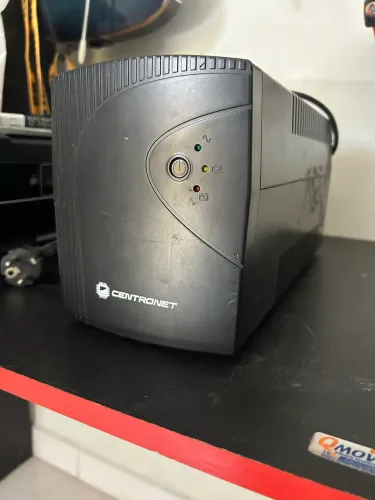 Nobreak Centronet CTR-UPS2000VA 2000VA.