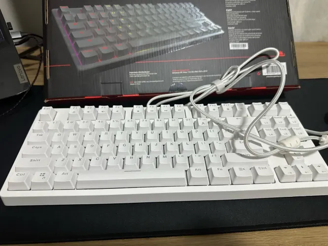 Teclado Mecânico Branco