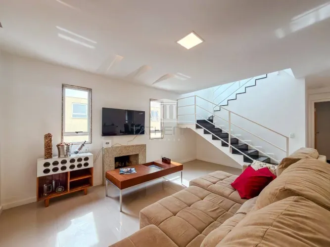 Casa com 4 dormitórios para alugar, 178 m² por R$ 7.407,00/mês - Várzea - Teresópolis/RJ