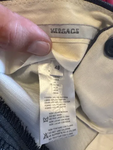 Terno Versace cinza 