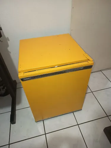 Frigobar Vintage Consul Amarelo - Usado e Funcional