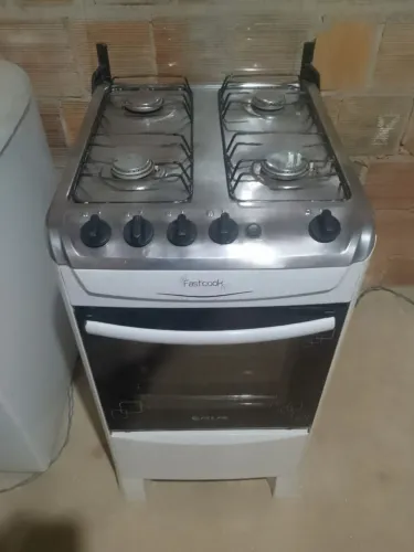 Vende-se esse fogão elétrico