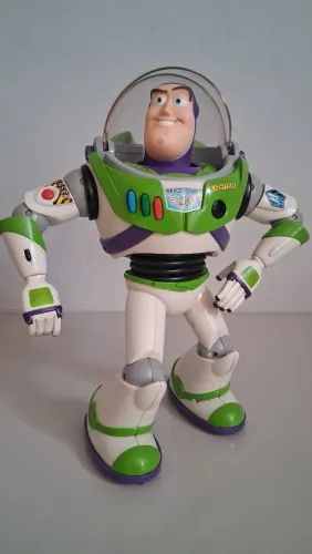Buzz Lightyear gigante Disney pixar antigo articulado raro