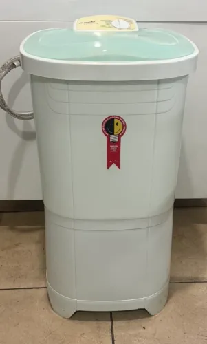 Tanquinho Mueller seminovo conservadissimo pequeno 4 kg funcionando perfeitamente