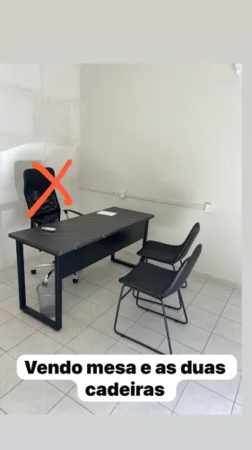 Mesa escritório e cadeiras