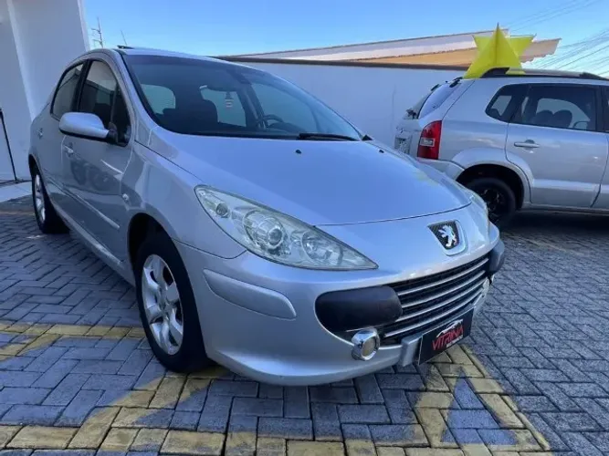 Peugeot 307 Presence 2.0 Flex 16V 5P Aut. 2011