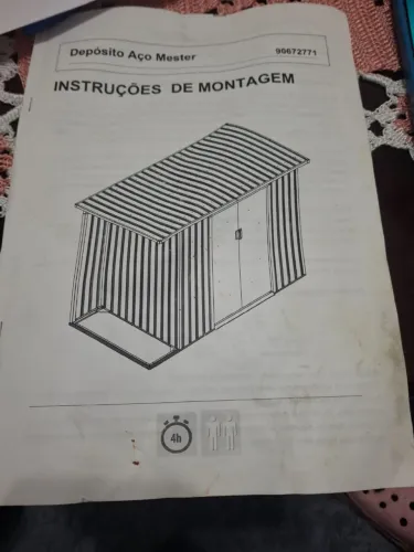 Casa barraca de metal