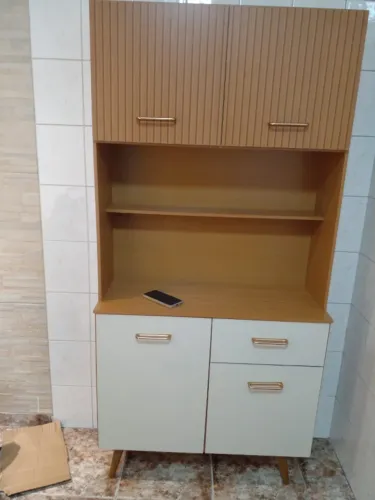 Armário cozinha cor Freijó Ripado com 4 portas 1 gaveta