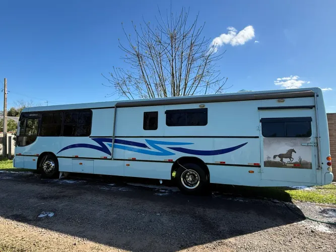 Motorhome Completo para Rodeio, Cavaleira até 3 cavalos