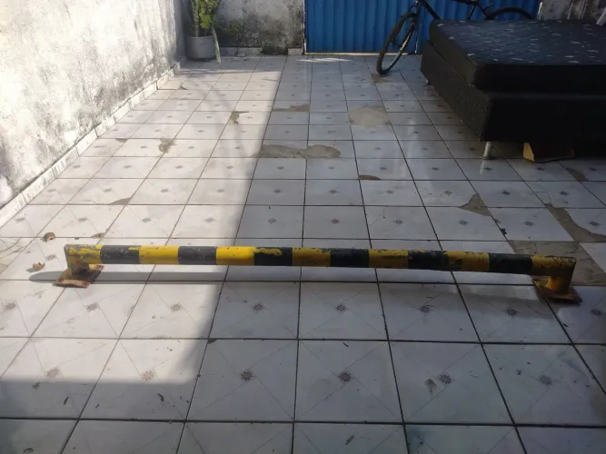 Vendo barra de proteção de estacionamento Tam.2.05