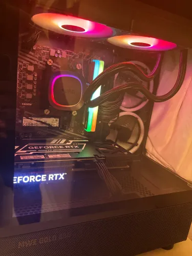 PC Gamer TOP Ryzen 7 5700x3D + GTX 4060 Ti + 32gb RAM