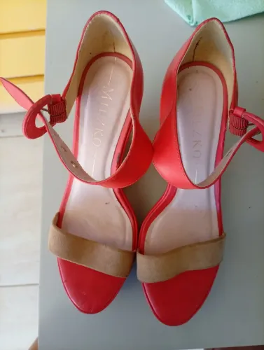 Sapatos bons 35/36