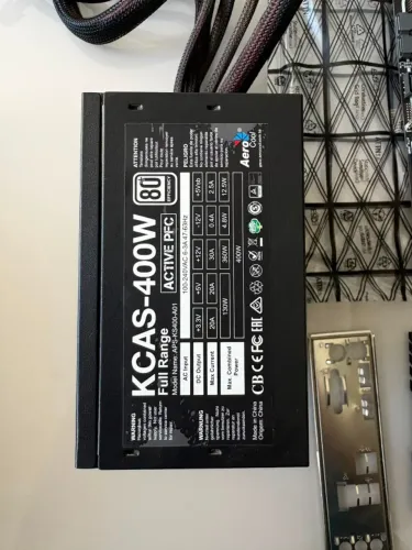 Fonte: Aerocool KCAS 400W, 80 Plus White, Full Range, PFC Ativo, 6401