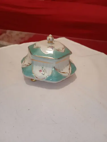 Porta Jóias de Porcelana