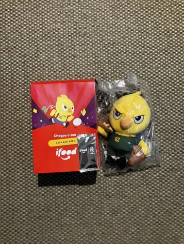 Canarinho pelucia 62