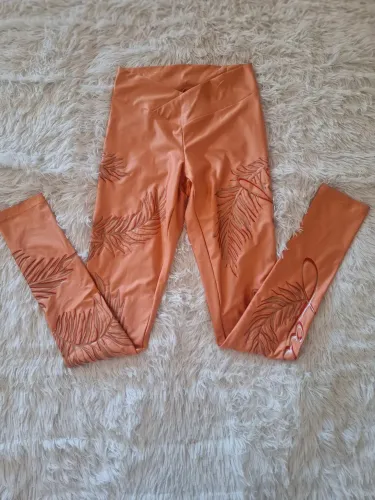 Calça legging da Labellamafia 