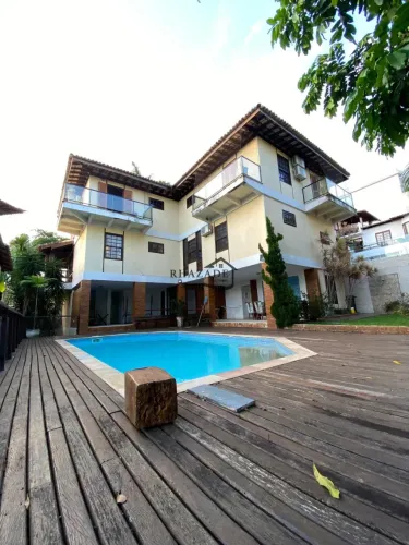 Casa de Alto Padrão no Condomínio Lírios do Campo 2  Camboinhas, Niterói.