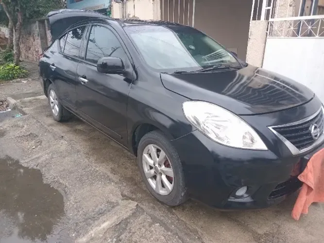 Nissan Versa SL 1.6 16V Flex Fuel 4P Mec. 2013