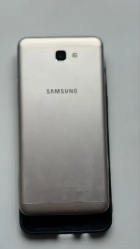 Vendo J5 para peças