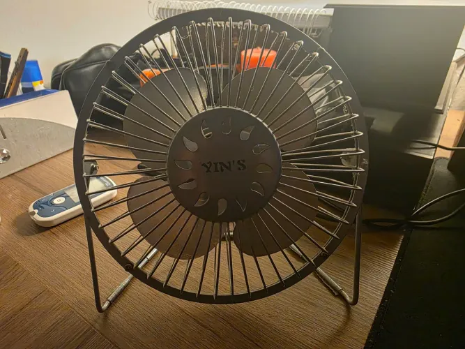 Ventilador USB de Mesa Metálico Silencioso