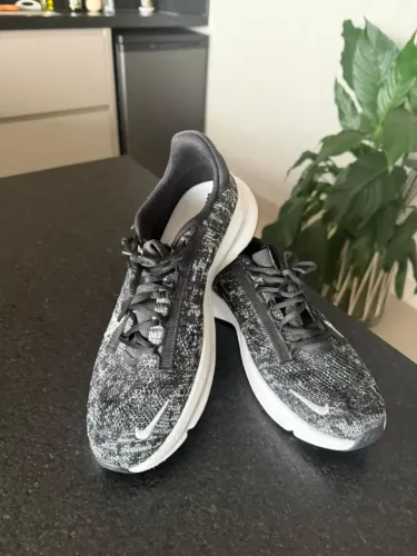 Tenis Nike