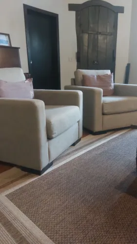 Par de poltronas German alto padrão(preço é da unidade)