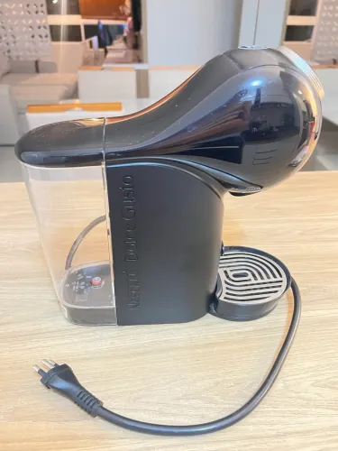 Cafeteira Dolce Gusto - Perfeita | 220V | Oportunidade!