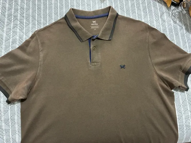 Camisa polo Masculina - Marca Hering
