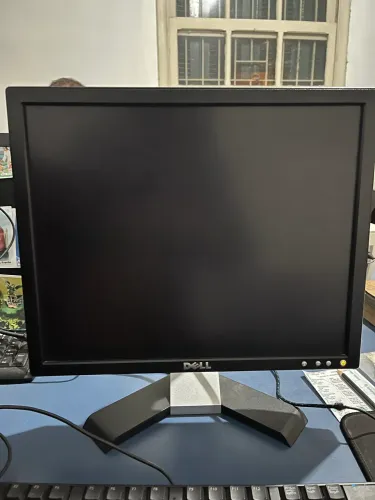 MONITOR DELL 17 POLEGADAS