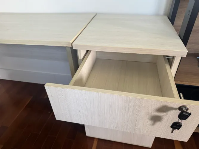 Mesa para escritório