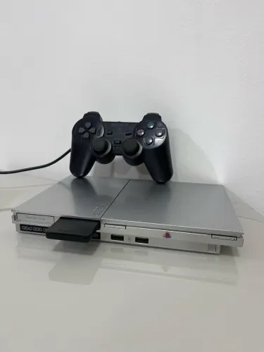PlayStation 2 Slim Prata Desbloqueado + Controle Sony + Memory Card 8MB