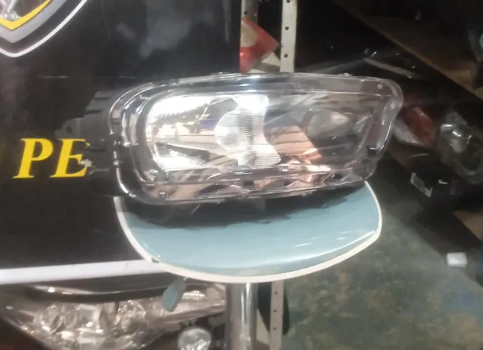 Farol do Citroen cactus 