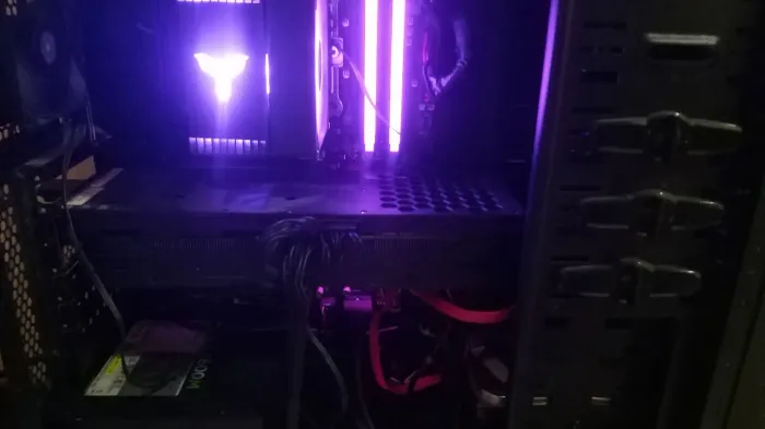 Pc completo. RTX 3070, Ryzen 5 5600, 2 ram 8gb 3200mhz fury kingston