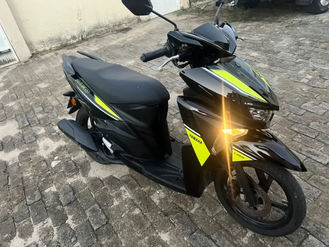 VENDO OU TROCO MOTO AUTOMÁTICA 125cc 2024