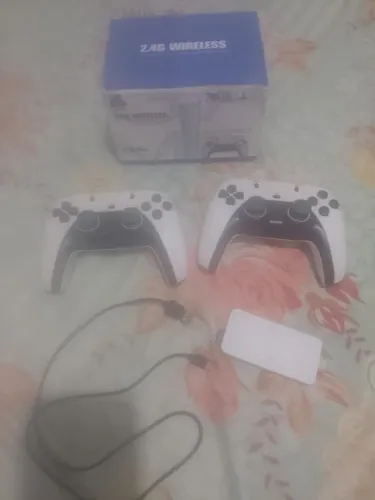 Vídeo game M15 Plus 200 mil jogos dois controles sem fio.