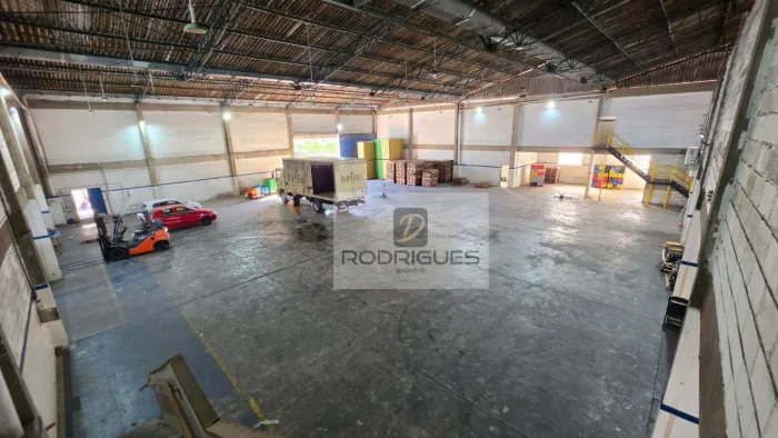 Galpão para alugar, 2270 m² por R$ 68.100/mês - Vila Nogueira - Diadema/SP