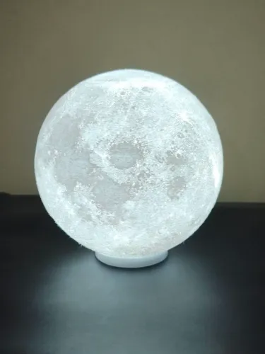 Luminaria Lua 16 cores (controle remoto) ~20cm - Ligado na USB