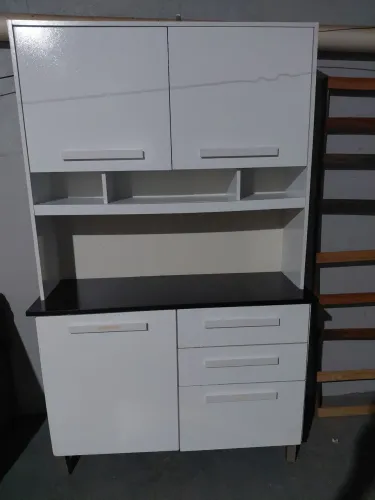 Vendo um armário 