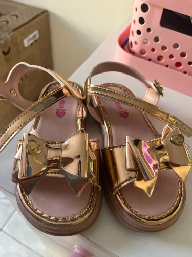 Sandália infantil, 2 pares