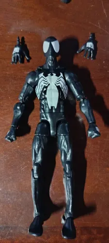 Homem Aranha Simbionte Marvel Legends