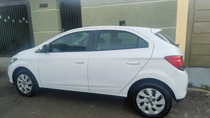 Chevrolet Onix Hatch LT 1.4 8V Flex Power Mec. 4P 2013