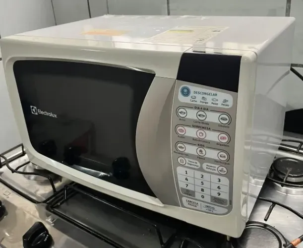 Microondas Electrolux 20 lt