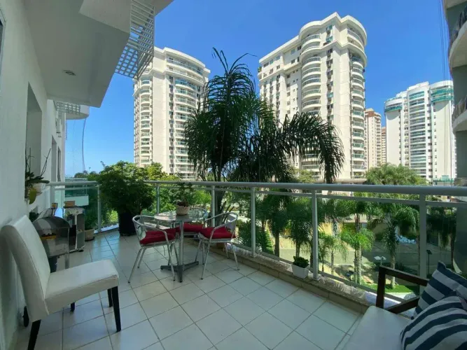 Apartamento para Venda em Rio de Janeiro / RJ no bairro Barra da Tijuca