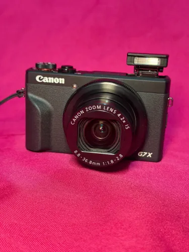 Canon G7X Mark III