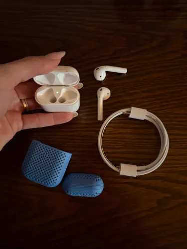AirPods - usado