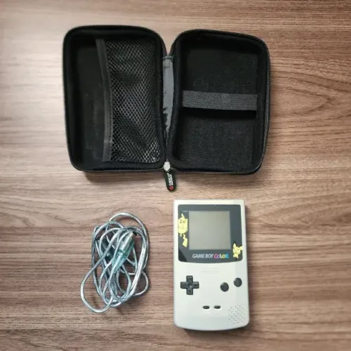 Game Boy Color - Pokémon - Edição Limitada - Case e cabo game link - Muito novo - Nintendo