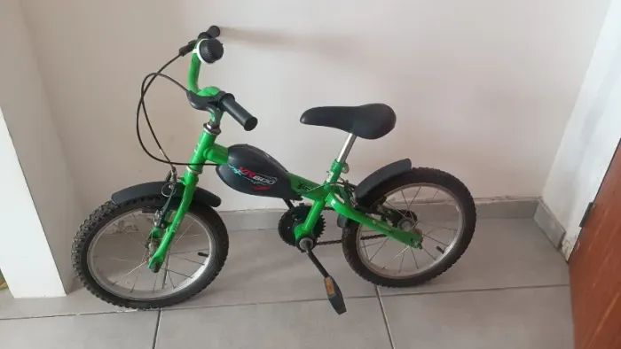 Bicicleta Infantil Aro 16 Verde - Muito Conservada (Nova Rosa da Penha)