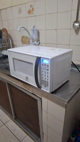 Microondas 20 litros Electrolux 