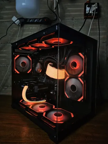 PC Gamer Ryzen 7 5700X + RTX 5060 8GB + 16gb 3200mhz