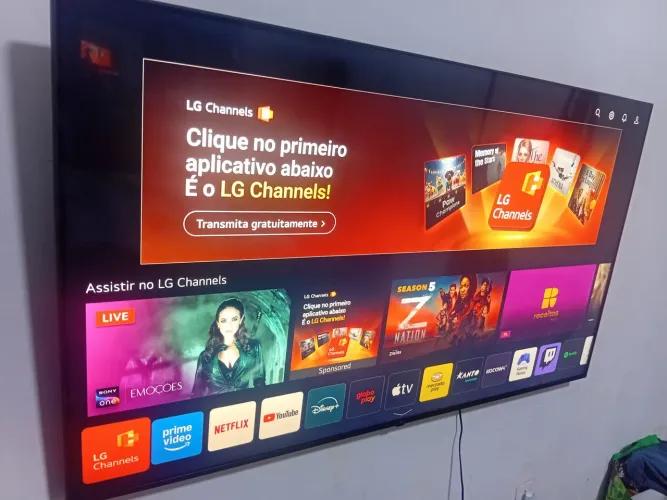 Vende-se TV de 65 polegadas